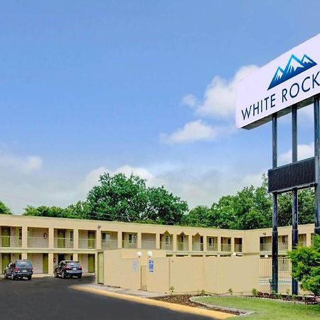 White Rock Inn Сан Маркос Экстерьер фото